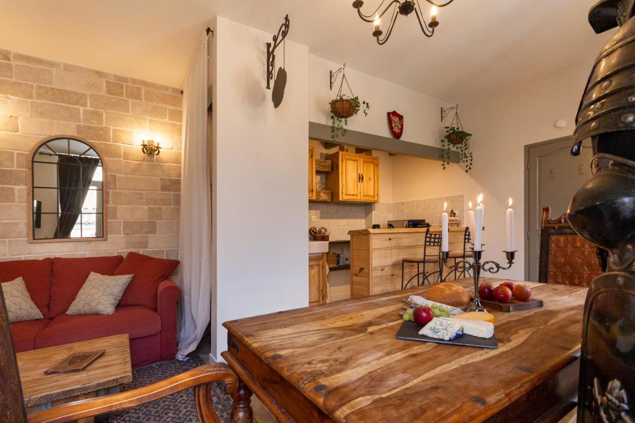 Le Secret De La Taverne - Netflix/Wifi - Chasse Aux Tresor A L'Interieur カルカソンヌ エクステリア 写真